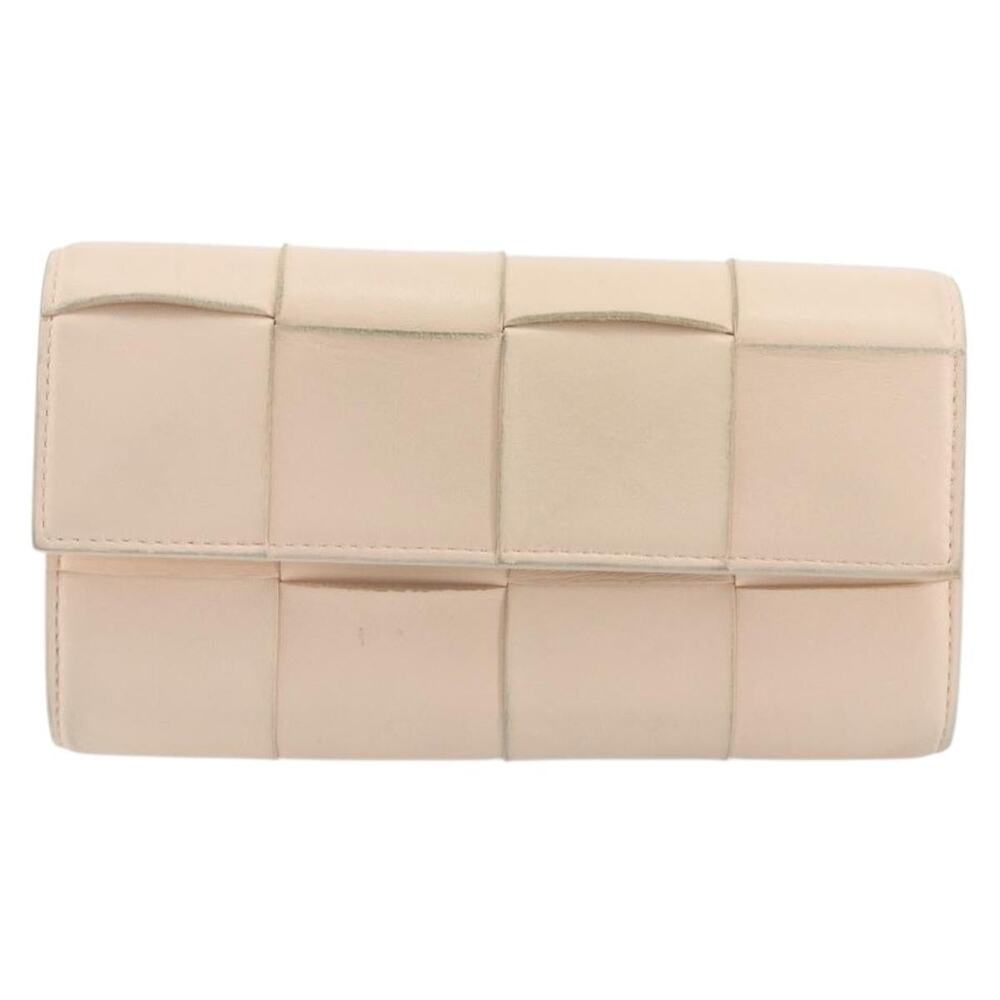 Bottega Veneta Maxi Intrecciato Cassette Wallet Beige
